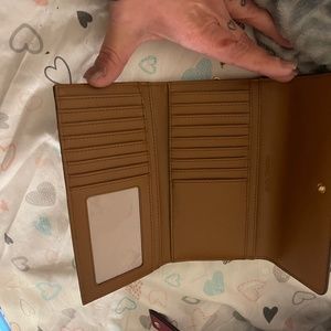 Tri-fold MK wallet
